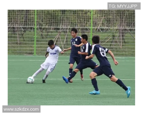 莱克带领球队迎接新挑战：从天赋少年到世界级球星的崛起之路